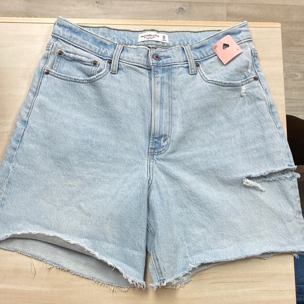 Abercrombie & Fitch Light Blue Jean Shorts sz 30/10 dad style